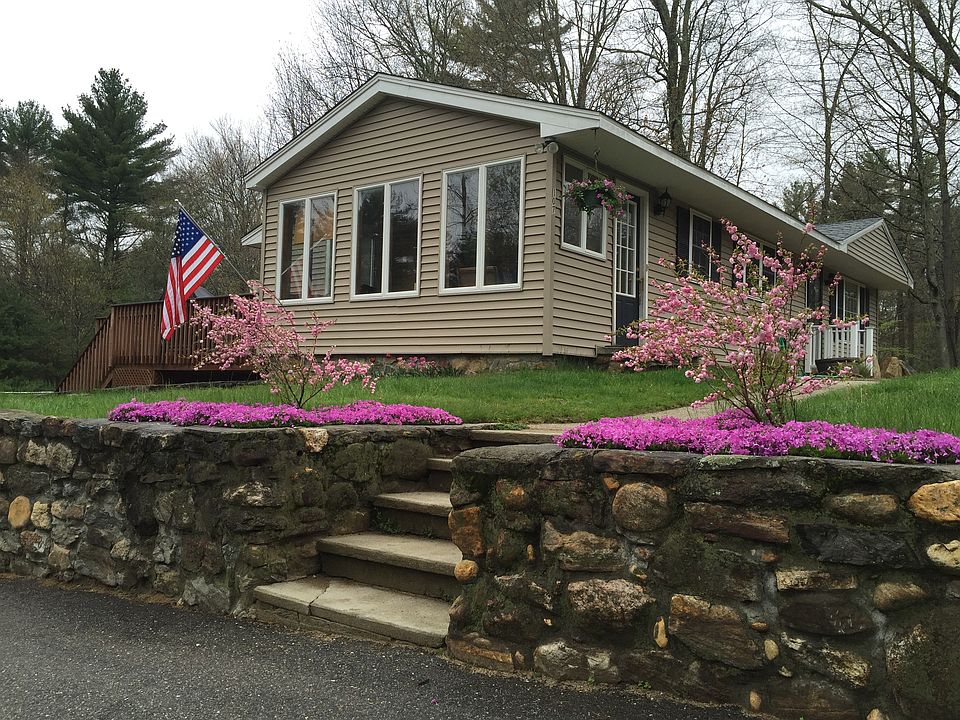 1st image of 107 Brookfield Rd