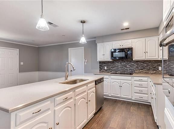 5th image of 14435 Heartside Pl