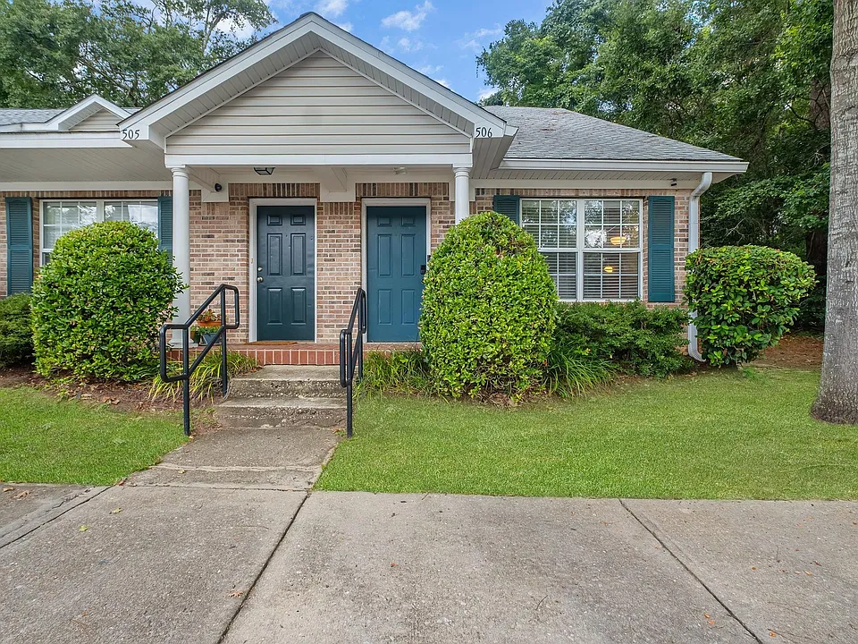 2738 W Tharpe St #506