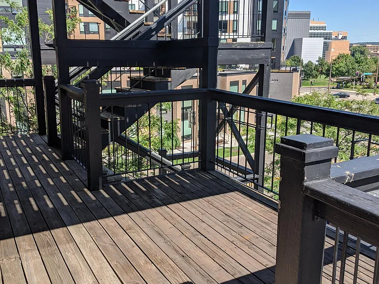 226 Exchange St S #B — Photo 12