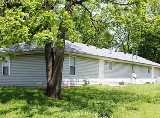 1924 N Drury Ave, Springfield, MO 65802