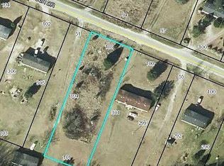 McNair Dr, Summerton, SC 29148