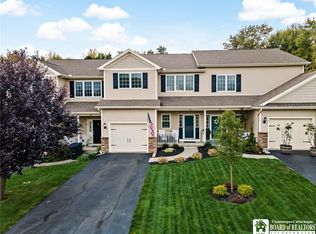 22 Casabella Dr, Fredonia, NY 14063