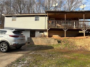 2275 N Claylick Rd, Ravenswood, WV 26164