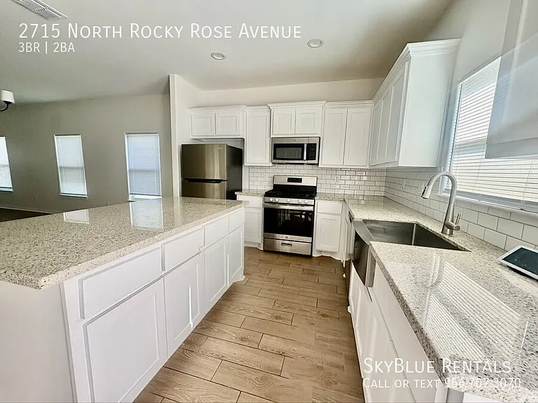 2715 N Rocky Rose Ave — Photo 2