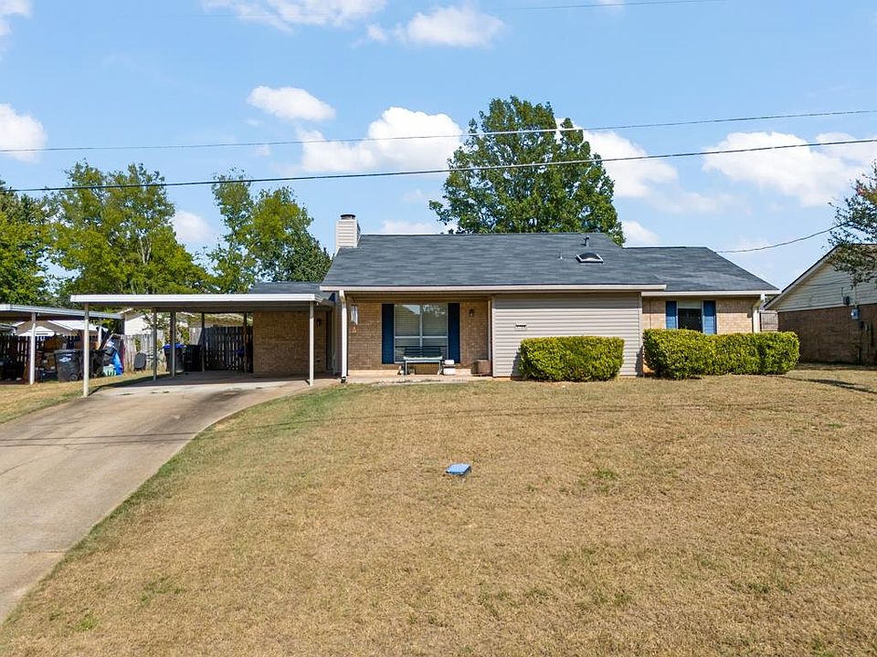 1st image of 3704 Dowell Dr