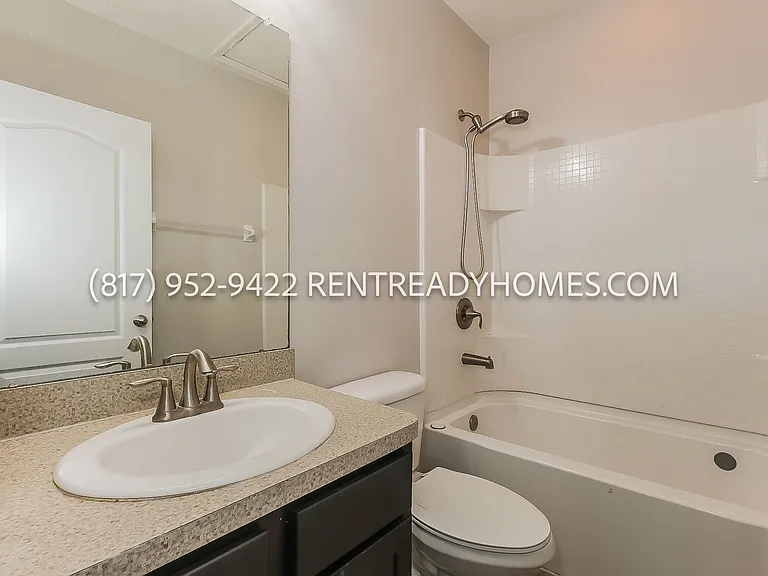 3943 Claybrook Dr — Photo 15