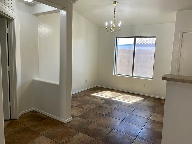 24035 N Desert Dr — Photo 7