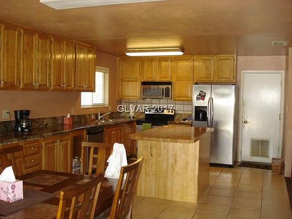 4th image of 4121 Royalhill Ave