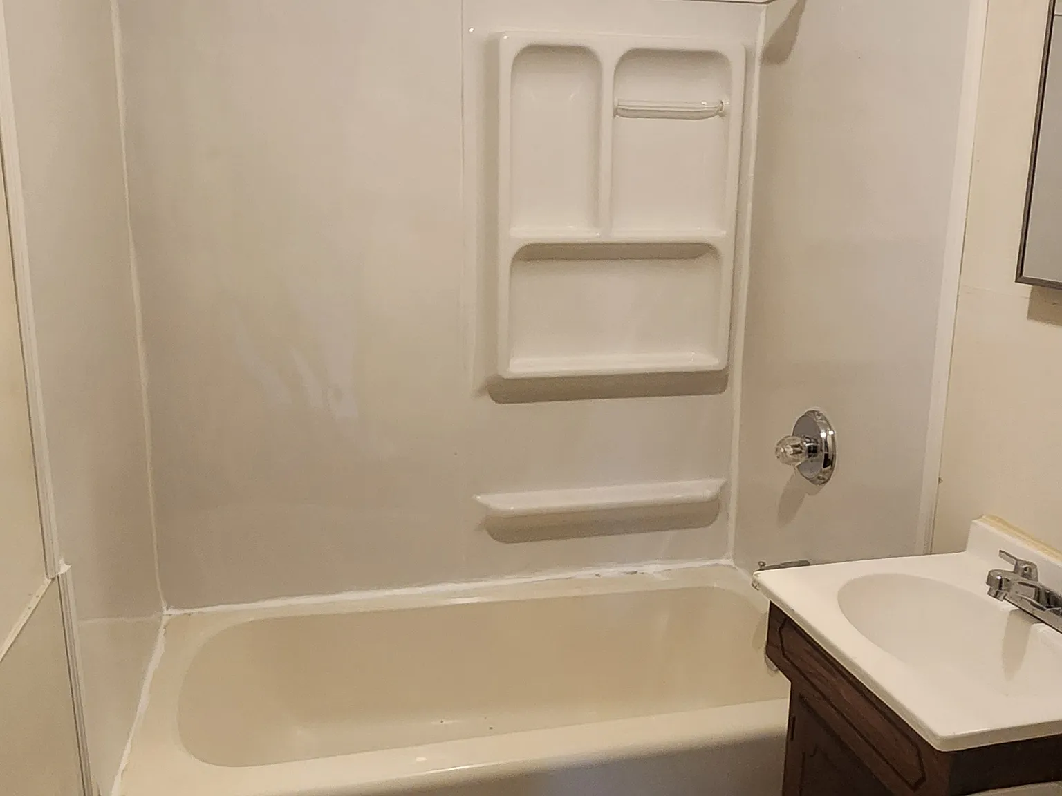 2 bed, 800 sqft, $900 — Photo 4