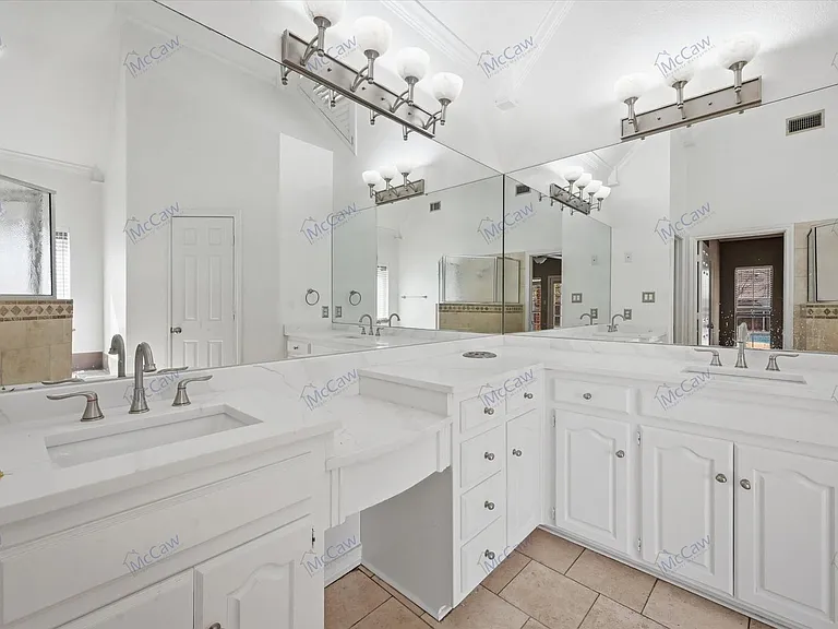 3407 Bowden Hill Ln N — Photo 15