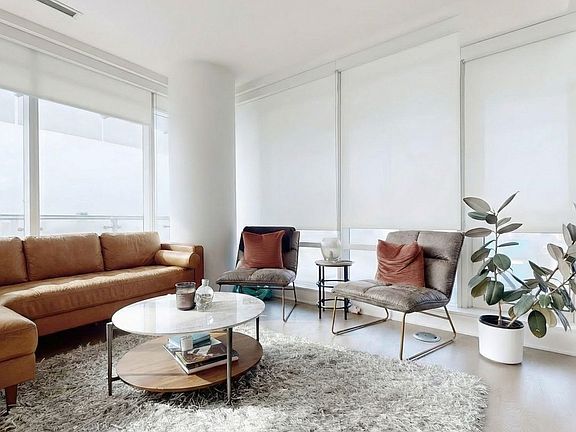 5th image of 1 Bloor St E #4406