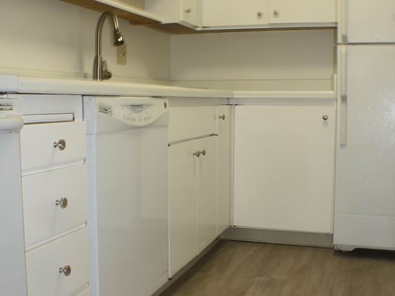 3rd image of 821 N Humboldt St APT 215