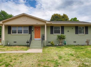 1206 Georgetown Dr, Charlotte, NC 28213
