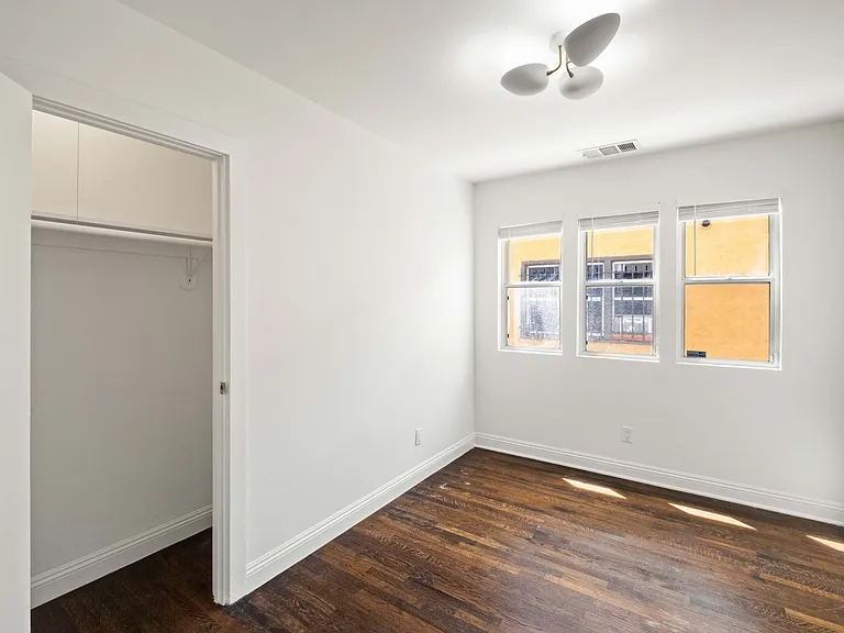 1381 S Orange Dr — Photo 12