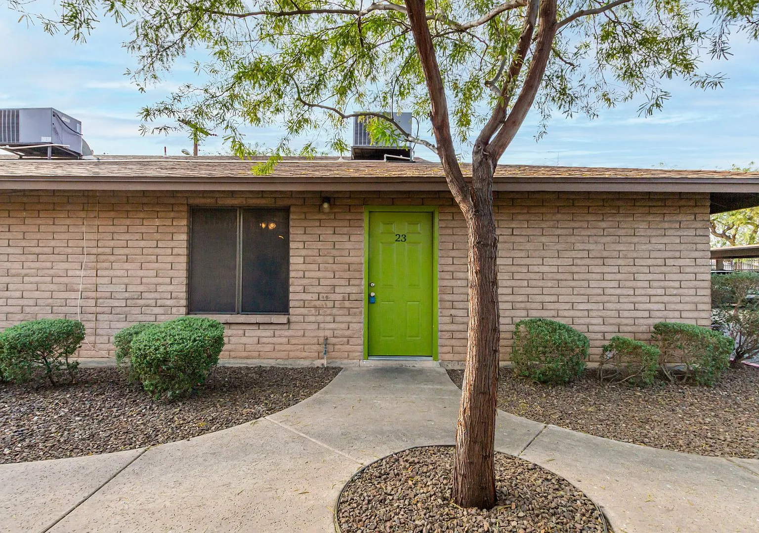 Garden-Style Living in Arcadia Lite | Move-In Specials Available — Photo 3