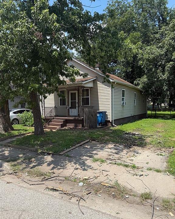 1st image of 2511 E 23rd St