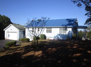 148 Smith Rdg, Sistersville, WV 26175