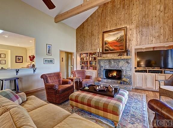 4th image of 155 Rock Creek Dr