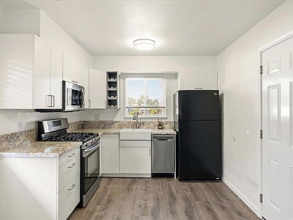 4th image of 6010-6008 Rye Way