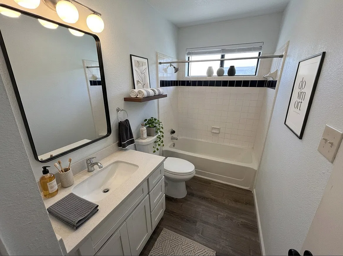 2 bed, 1014 sqft, $2,450 — Photo 3