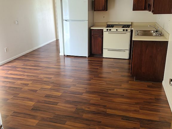 2nd image of 645 Redondo Ave APT 306