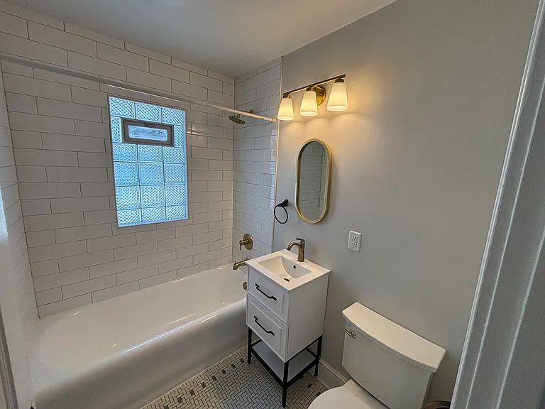 4535 N Newhall St #4535 — Photo 20