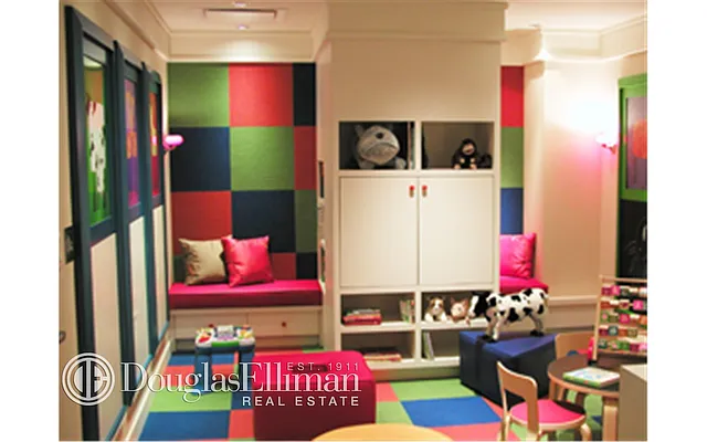 Rented by Douglas Elliman | media 34