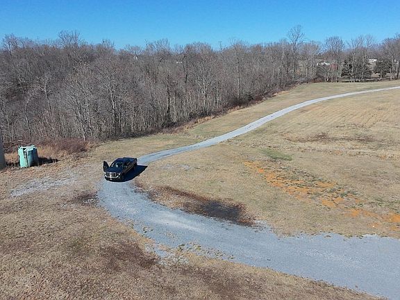 2nd image of 343 Sandlick Rd