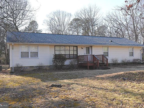 4th image of 8965 Riverside Rd