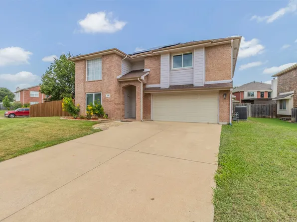 700 Cardinal Dr, Saginaw, TX 76131