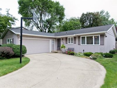 2721 Virginia Dr SE, Cedar Rapids, IA, 52403