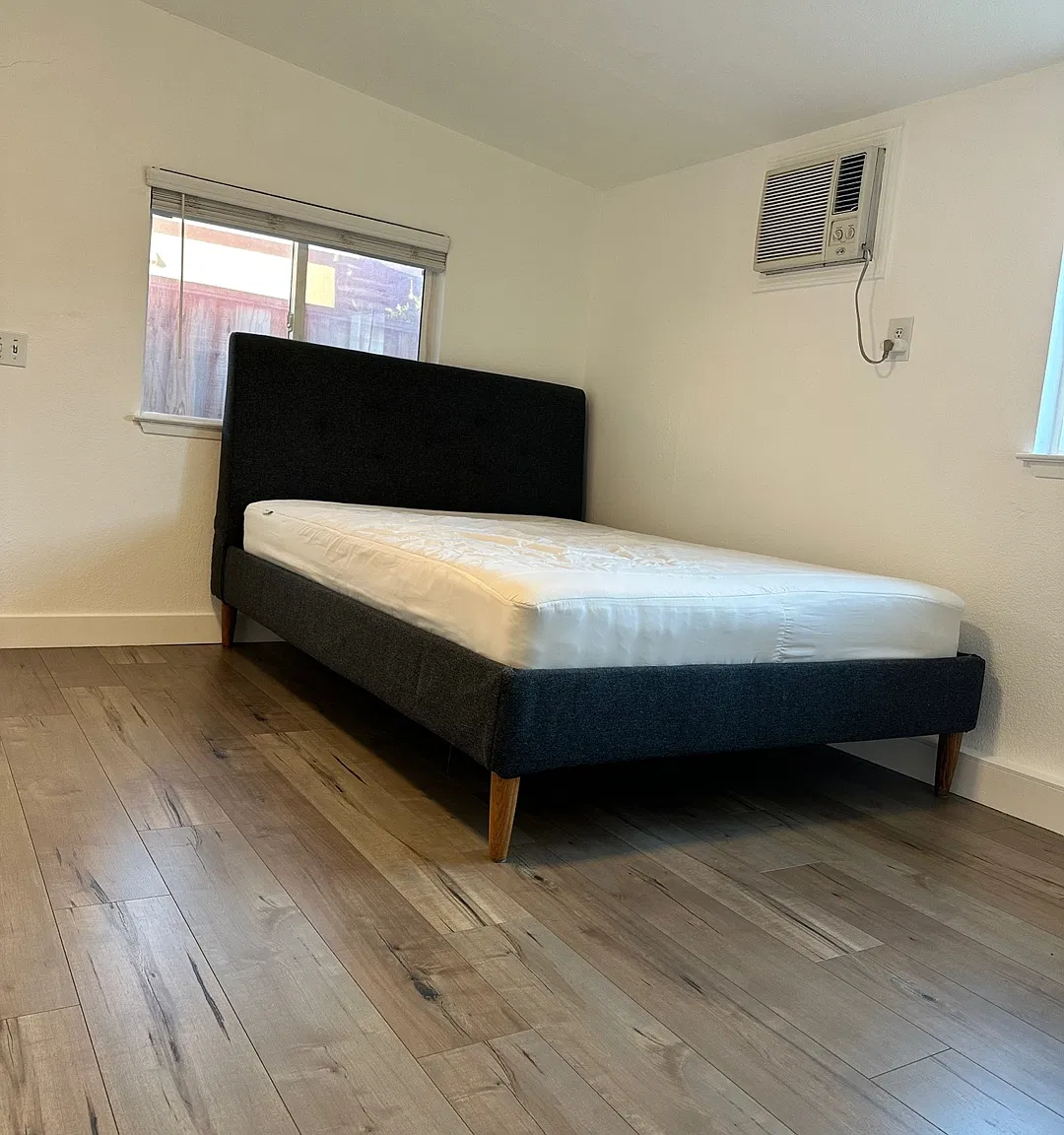 1 bed, 450 sqft, $1,950 — Photo 3