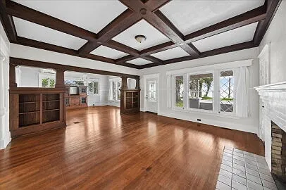 1326 Riverside Dr — Photo 17