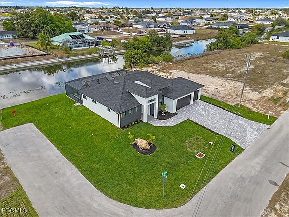 5th image of 1202 NE 6th Ave