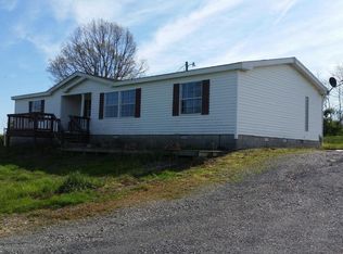 290 Dunn Ln, Goreville, IL 62939