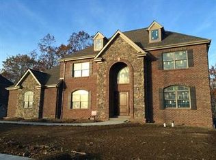 408 Granville Pl, Cranberry Twp, PA 16066