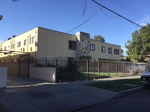 2nd image of 1410 W 227th St APT 15