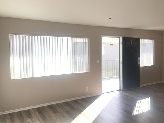 4th image of 12304 Grevillea Ave APT 3D
