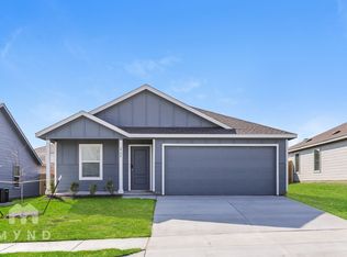 2724 River Knoll Ln, Fort Worth, TX 76108