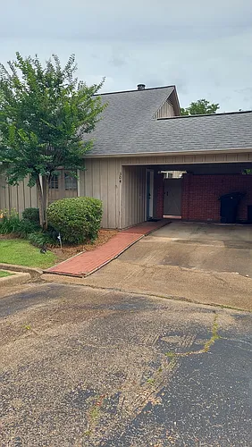 304 River Pl Photo 1