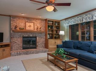 1209 Alexandria Ln, Madison, WI 53718