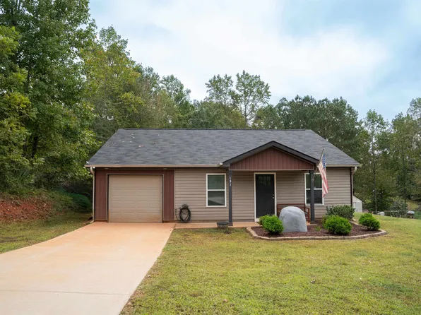 131 Lockman St, Inman, SC 29349