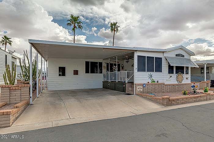 TOTALLY UPDATED! DOUBLE CARPORT