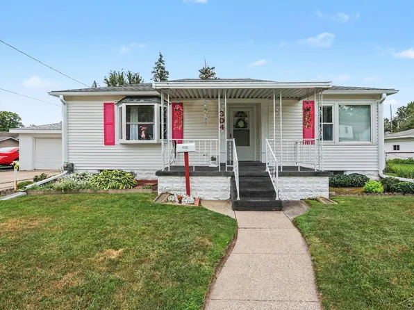 304 E Jeanette St, Bay City, MI 48706