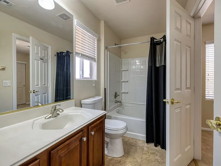10226 Sourwood Ave — Photo 25