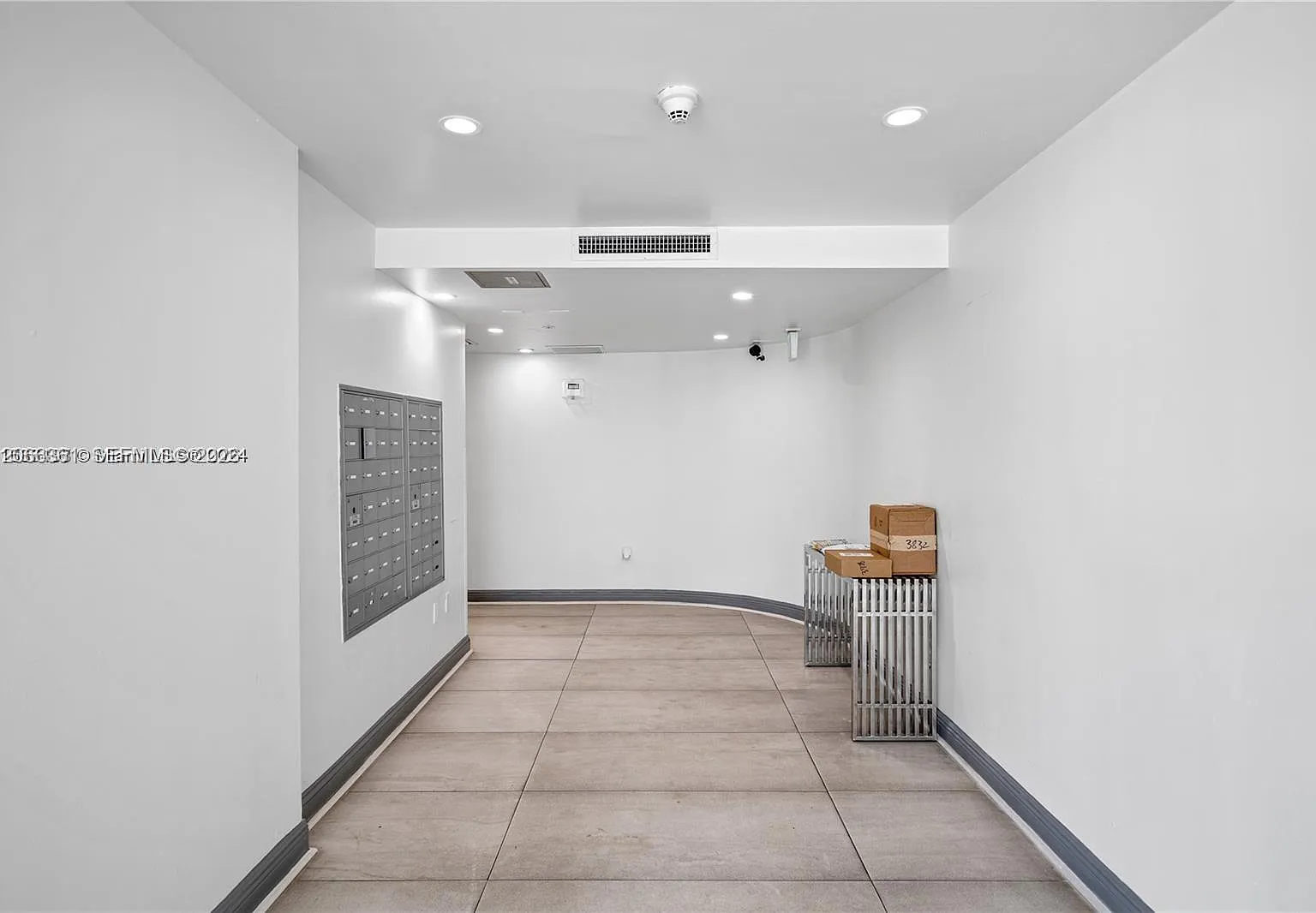1 bed, 939 sqft, $2,800 — Photo 1
