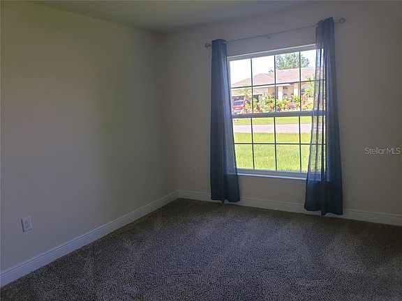 4th image of 759 Camel Ct