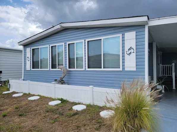 312 Blue Beard Dr, North Fort Myers, FL 33917