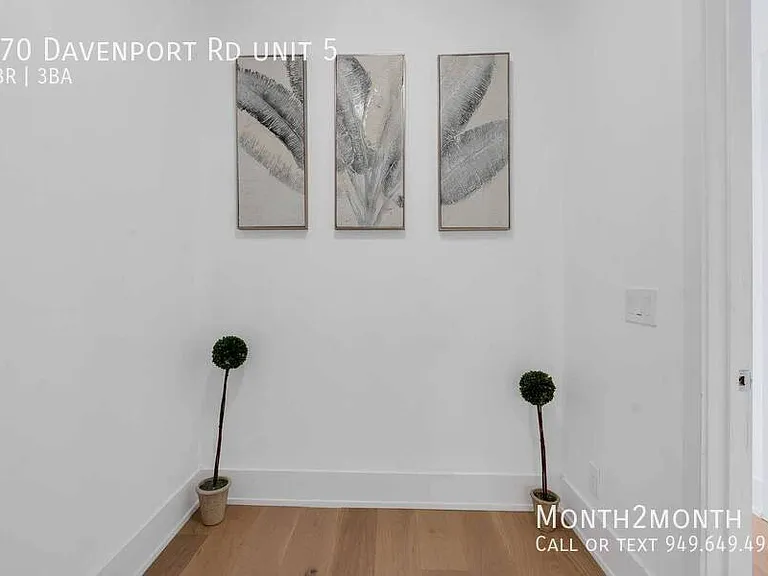 270 Davenport Rd #5 — Photo 35